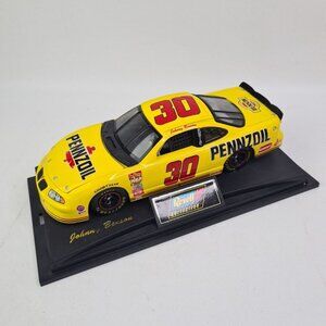 Revell Collection NASCAR 1:24 Scale Diecast Car Johnny Benson  Pontiac# 30